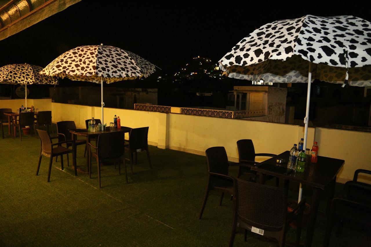 Hotel Kingsway Ajmer Ngoại thất bức ảnh